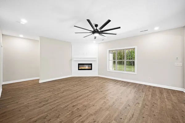 1749 Powell Rd, Clarksville, TN 37043