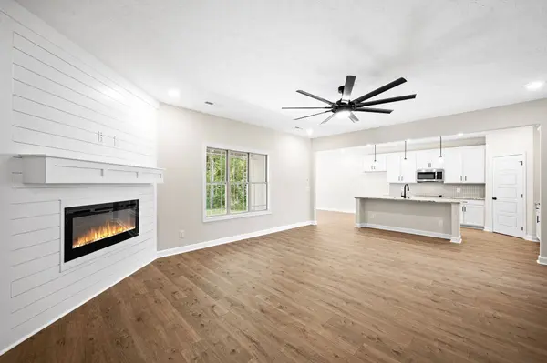 1749 Powell Rd, Clarksville, TN 37043