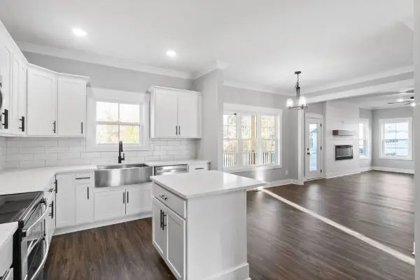 6 East Old Ashland City Rd, Clarksville, TN 37043