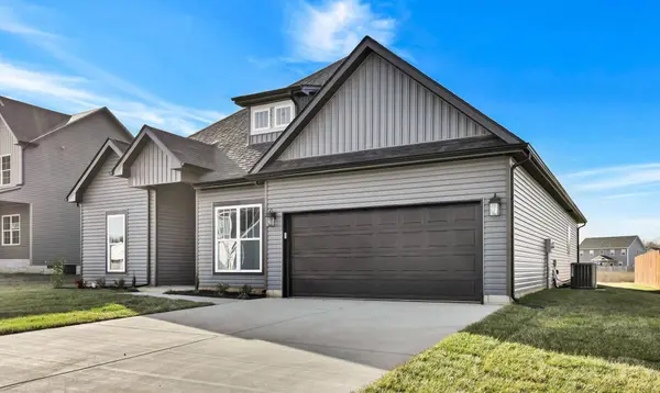 310 Galway Dr, Clarksville, TN 37042