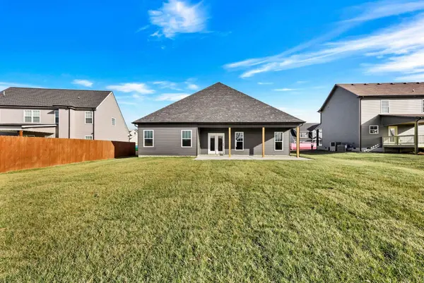310 Galway Dr, Clarksville, TN 37042