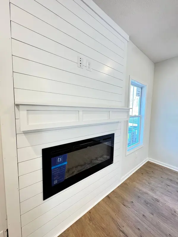 297 Wesson Dr, Clarksville, TN 37043