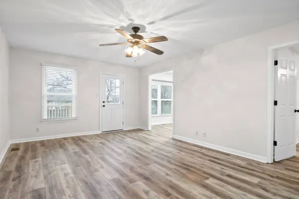 1214 Peachers Mill Rd, Clarksville, TN 37042