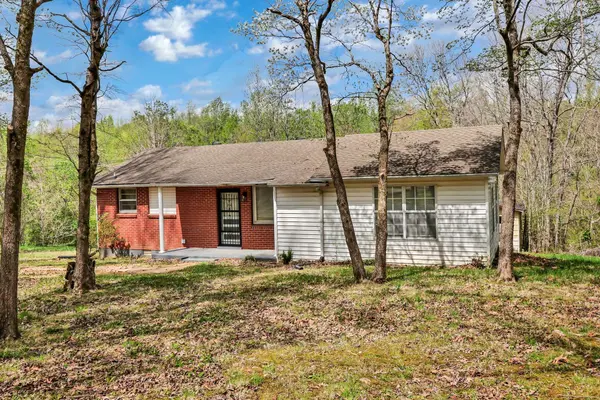 751 Hogan Rd, Clarksville, TN 37043