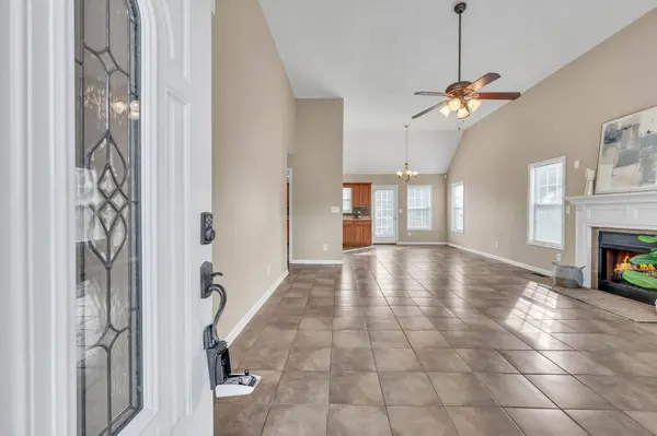 3562 Neena Ct, Clarksville, TN 37042