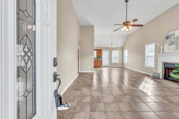 3562 Neena Ct, Clarksville, TN 37042
