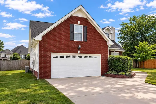3562 Neena Ct, Clarksville, TN 37042