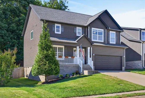 1181 Eagles Bluff Dr, Clarksville, TN 37040