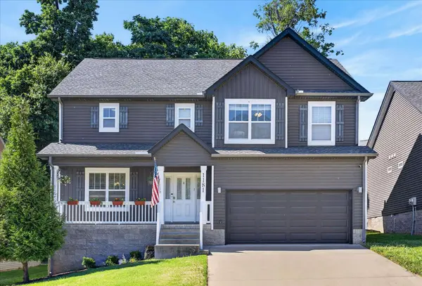1181 Eagles Bluff Dr, Clarksville, TN 37040