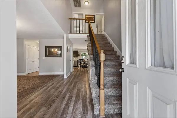 1181 Eagles Bluff Dr, Clarksville, TN 37040