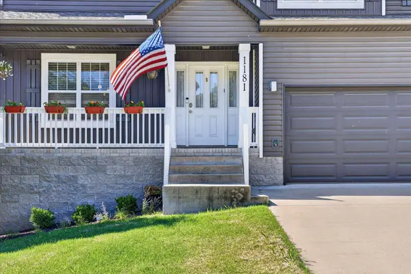 1181 Eagles Bluff Dr, Clarksville, TN 37040