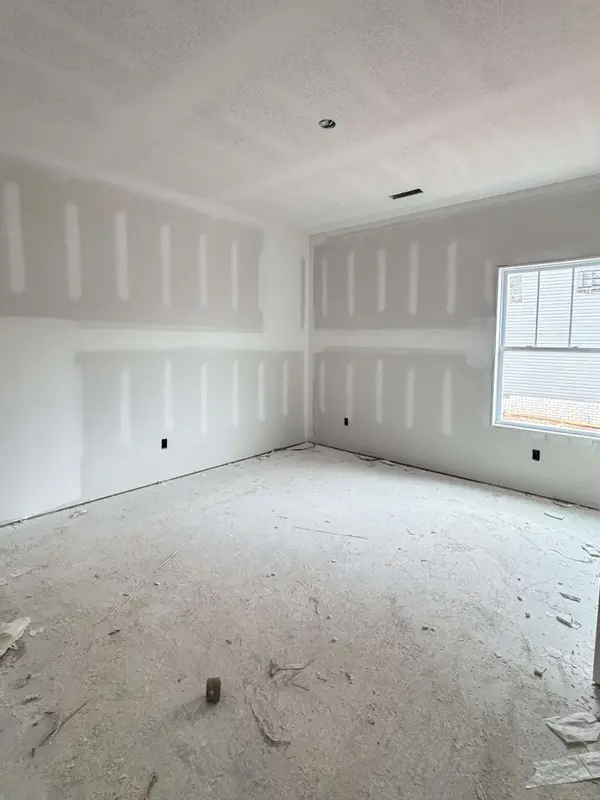 214 Low Plains Ln, Clarksville, TN 37043