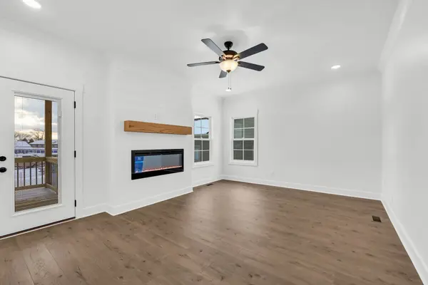 3166 East Old Ashland City Rd, Clarksville, TN 37043