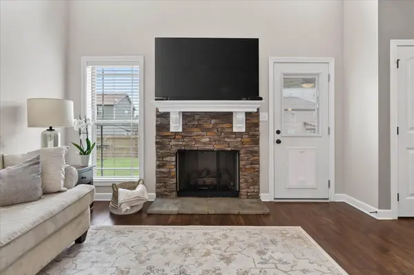 3751 Windmill Dr, Clarksville, TN 37040