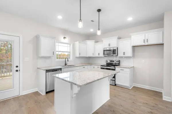 313 Wesson Dr, Clarksville, TN 37043