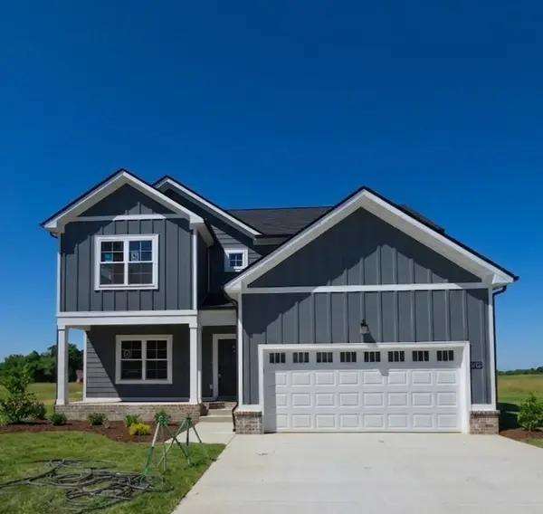 3162 E Old Ashland City Rd #E, Clarksville, TN 37043