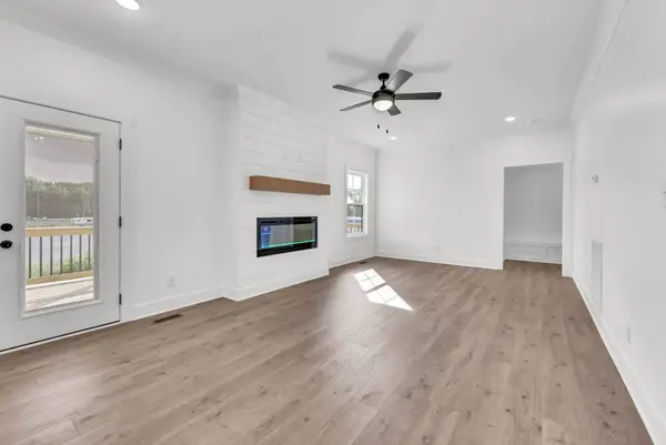 188 Sherlock Dr, Clarksville, TN 37043