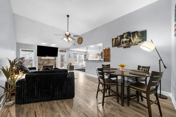 400 Leslie Wood Dr, Clarksville, TN 37040