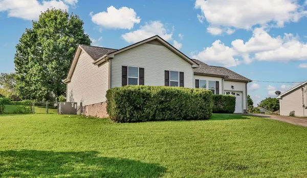 3384 Brownsville Rd, Clarksville, TN 37043
