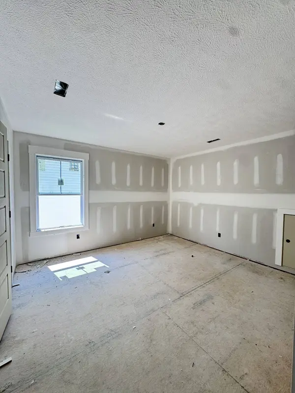 333 Wesson Dr, Clarksville, TN 37043