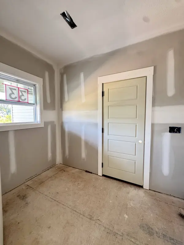333 Wesson Dr, Clarksville, TN 37043