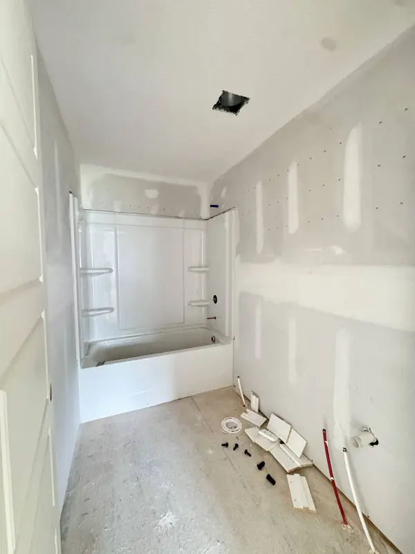 333 Wesson Dr, Clarksville, TN 37043