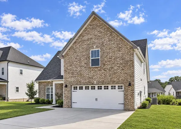 577 Dexter Dr, Clarksville, TN 37043