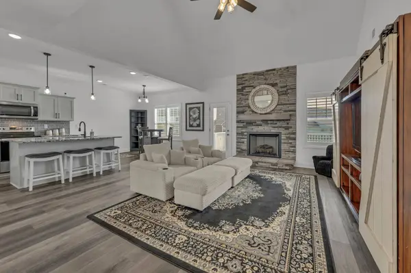 577 Dexter Dr, Clarksville, TN 37043