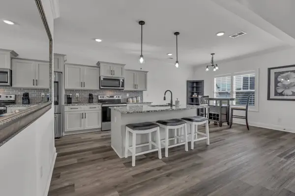577 Dexter Dr, Clarksville, TN 37043