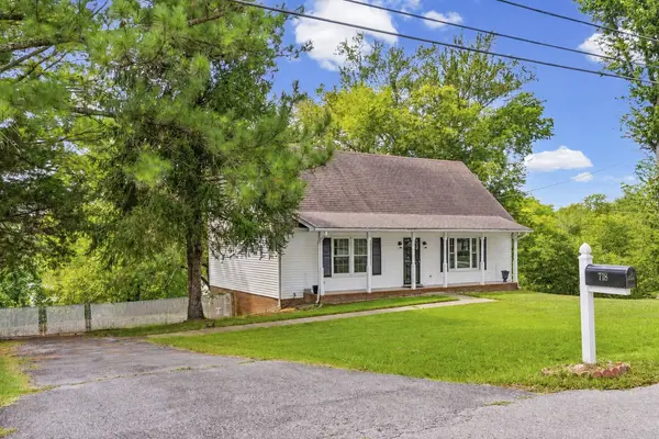 718 Jace Dr, Clarksville, TN 37040