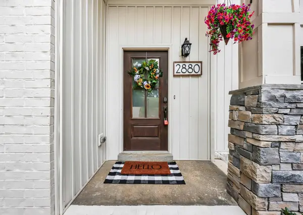 2880 Scenic Dr, Clarksville, TN 37043
