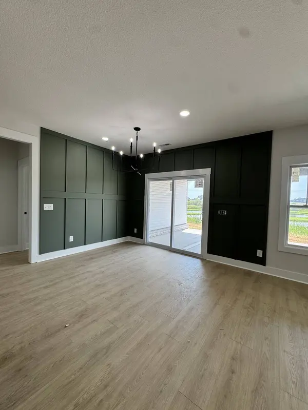 214 Low Plains Ln, Clarksville, TN 37043