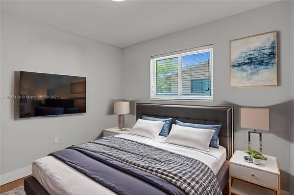 16000 N Miami Ave, Miami, FL 33169