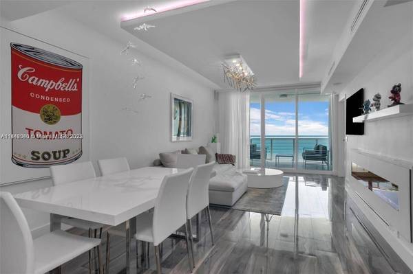 3801 Collins Ave #1104, Miami Beach, FL 33140