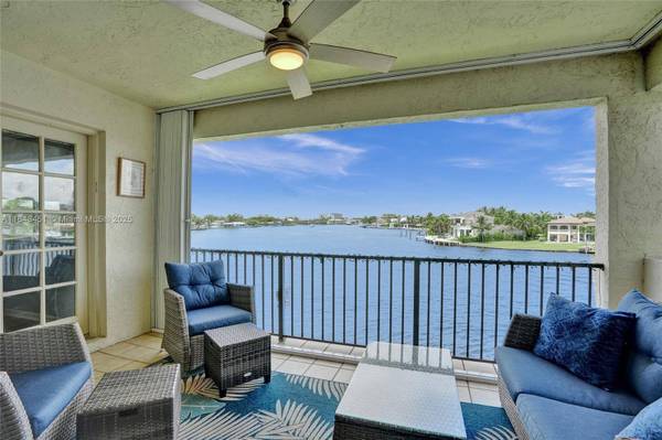 1101 S Riverside Dr #301, Pompano Beach, FL 33062