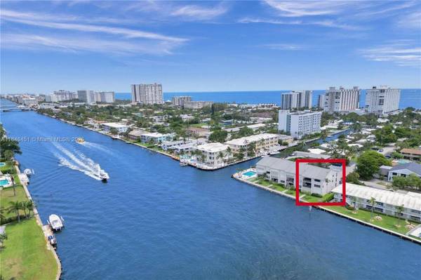 1101 S Riverside Dr #301, Pompano Beach, FL 33062