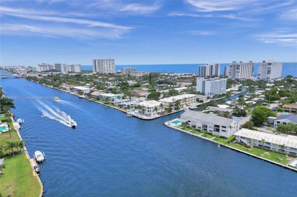 1101 S Riverside Dr #301, Pompano Beach, FL 33062