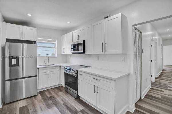 2137 SW 4th St, Miami, FL 33135