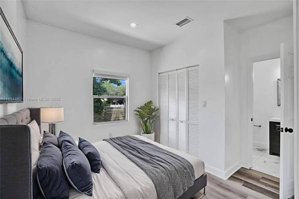 2137 SW 4th St, Miami, FL 33135