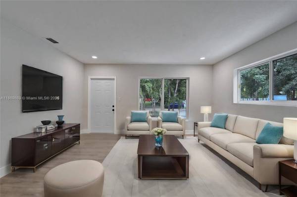 21021 NE 13th Pl, Miami, FL 33179