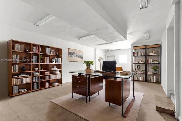 201 E Hallandale Beach Blvd, Hallandale Beach, FL 33009