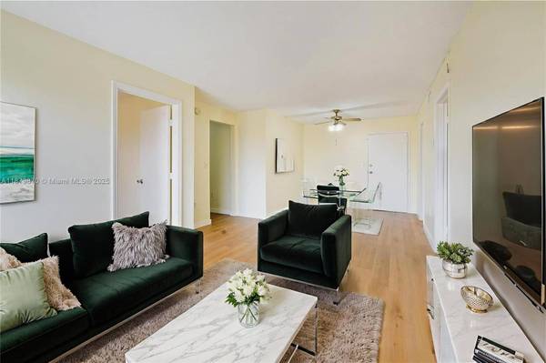 4801 NW 7th St #803-16, Miami, FL 33126