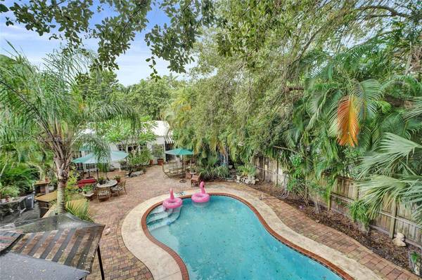 9156 NW 3rd Ave, Miami, FL 33150