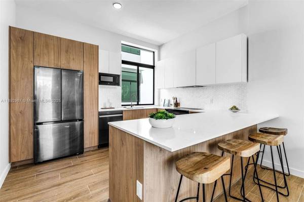 531 NE 61st St, Miami, FL 33137