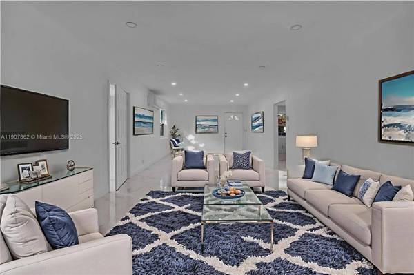 332 NW 97th St, Miami, FL 33150