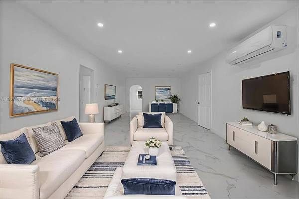 332 NW 97th St, Miami, FL 33150