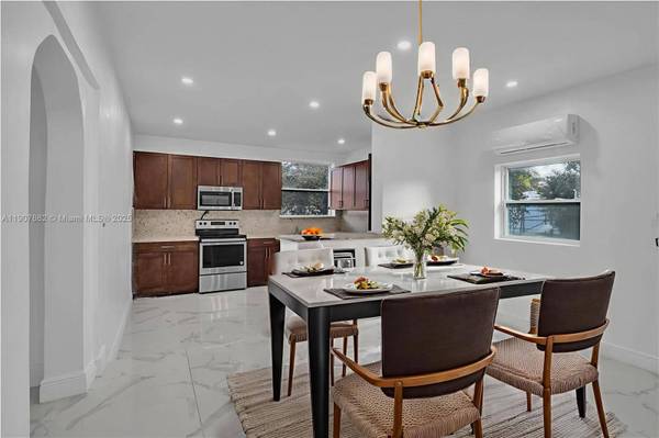 332 NW 97th St, Miami, FL 33150