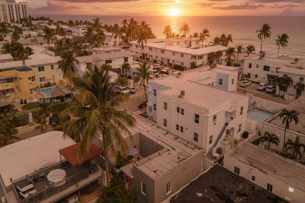 322 Oklahoma St, Hollywood, FL 33019