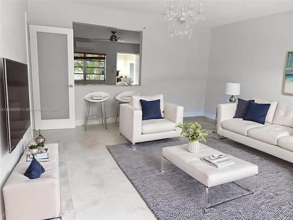 101 Collins Ave #2, Miami Beach, FL 33139