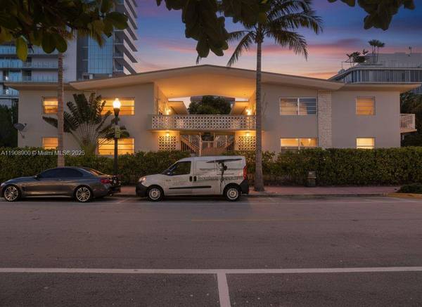 101 Collins Ave #2, Miami Beach, FL 33139